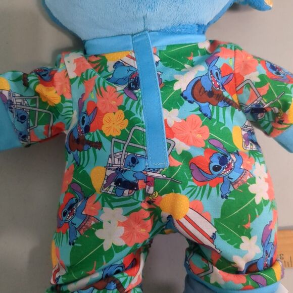 Build a Bear Disney Snowflake Shine Stitch Holiday Collection Gold sleeper slipp - Picture 2 of 6